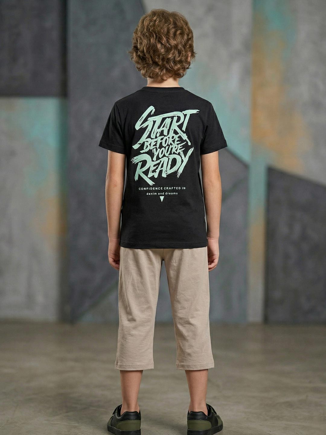 Boys printed half sleeve T-shirt with 3/4 pants set black back view