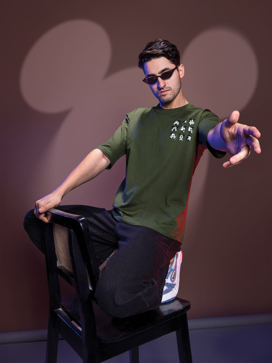 Disney printed down shoulder T-shirt for men color rifle green