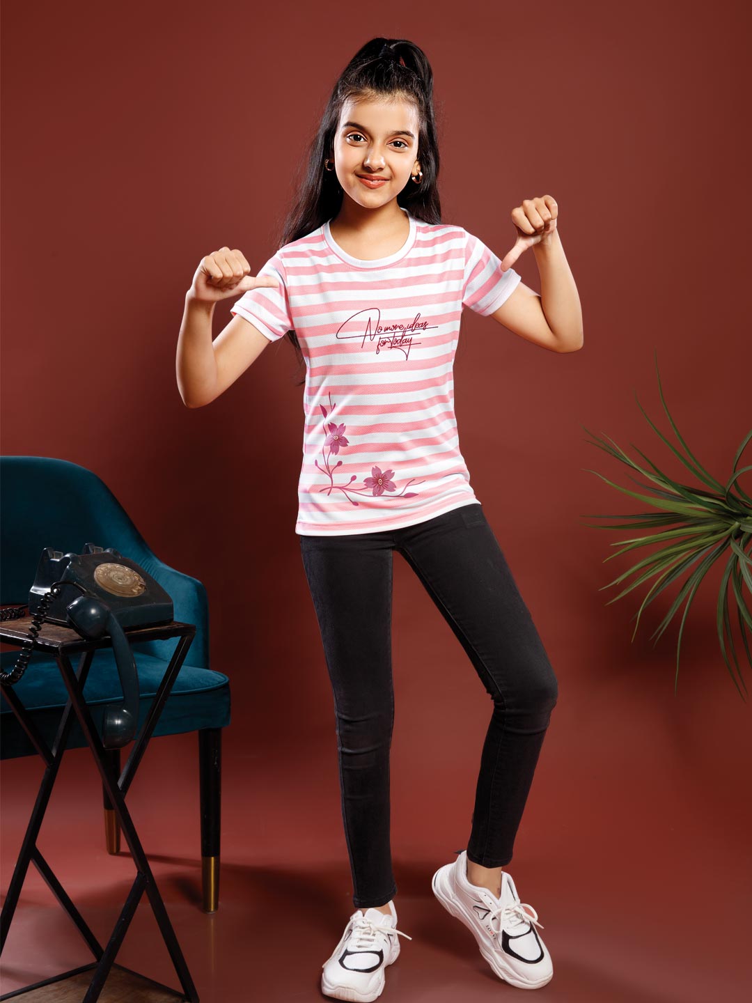 girls printed striped round neck t-shirt color rosy pink