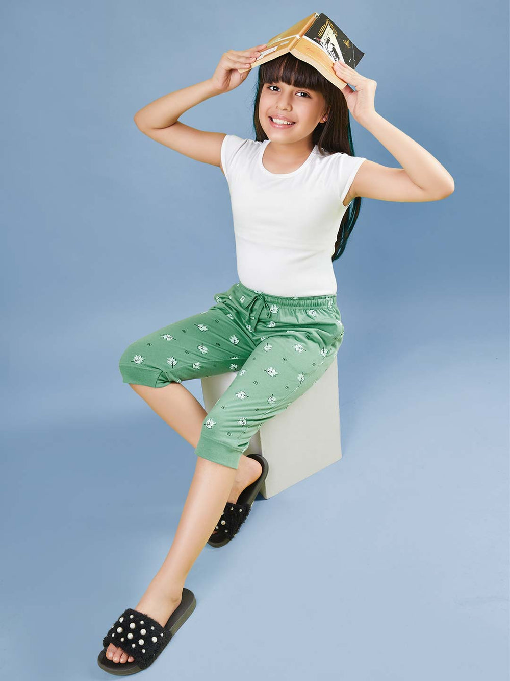 g-3822 printed 3/4th pant for girls grey green