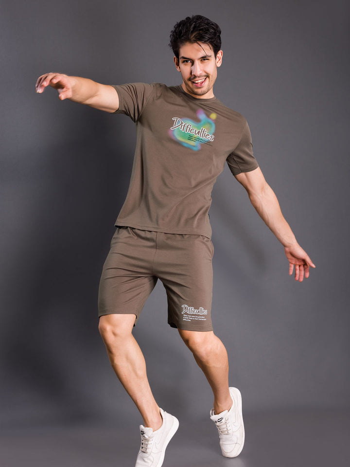 printed shorts set for men round neck t-shirt color pine cone