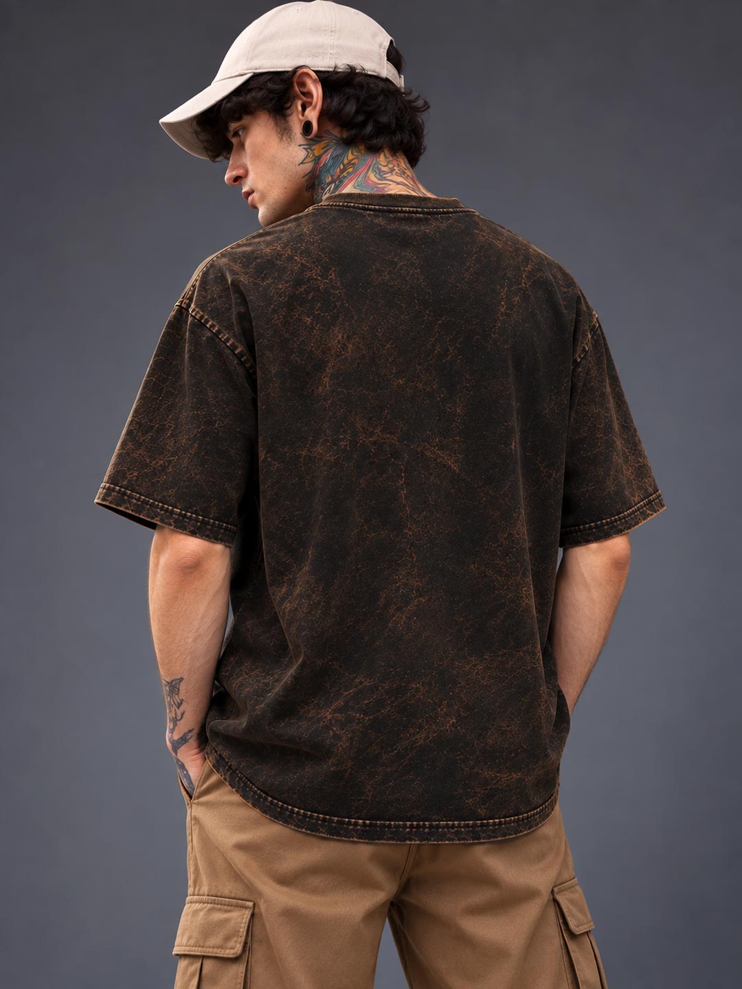 Down shoulder embroidered acid washed t-shirt for men color black