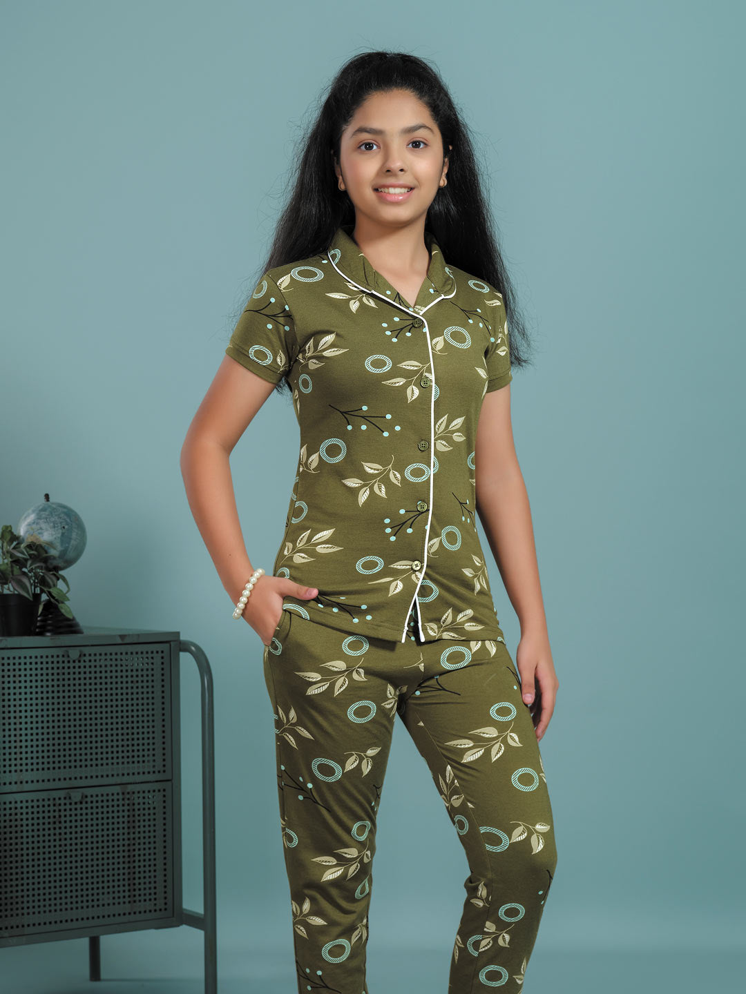 Rysa collar full pant nightwear set for girls heavy metal