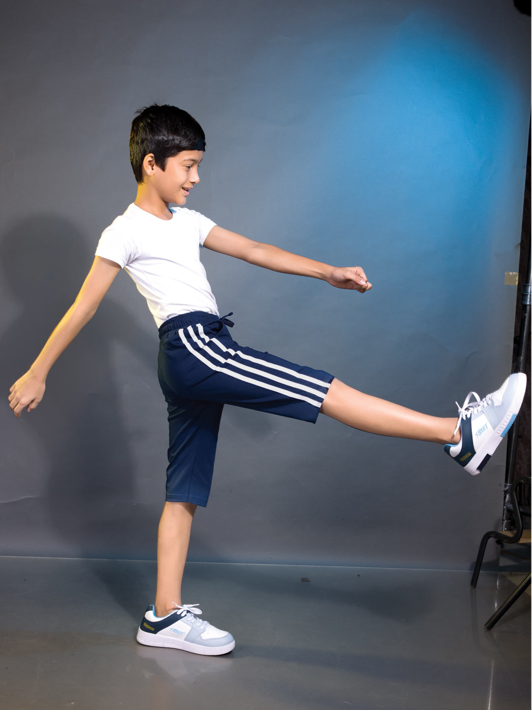 Trico 3/4th pant for boys color marine
