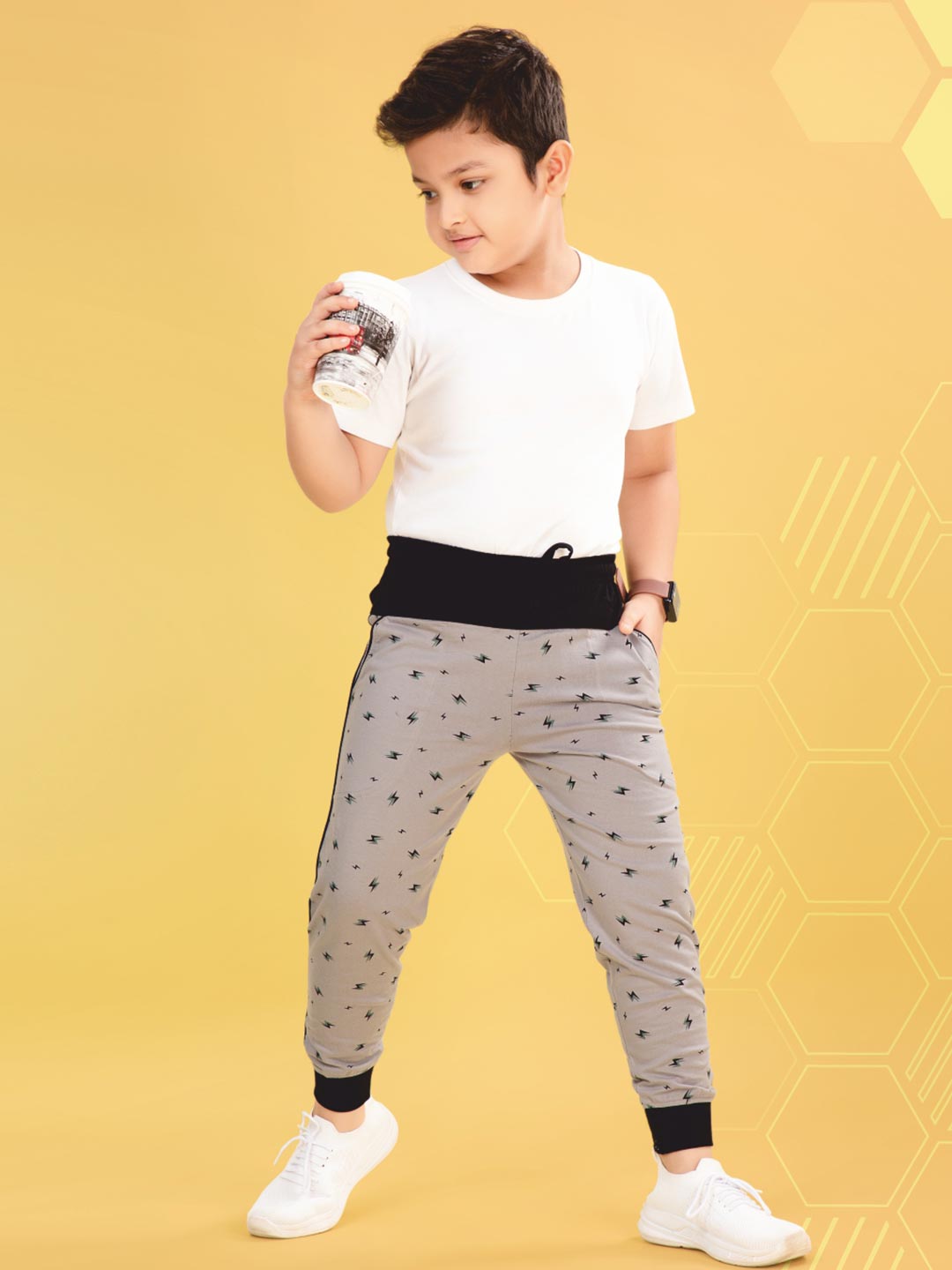 Vista Printed Full Pant For Boys #color_pale-silver