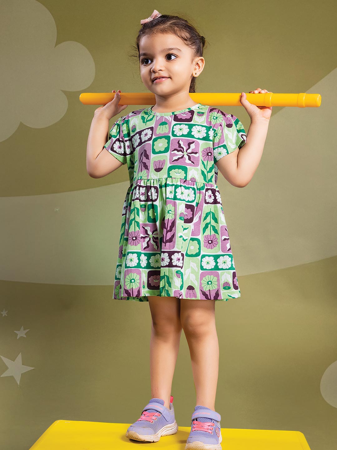 wonder girl munna munni frock for baby girls color frog green