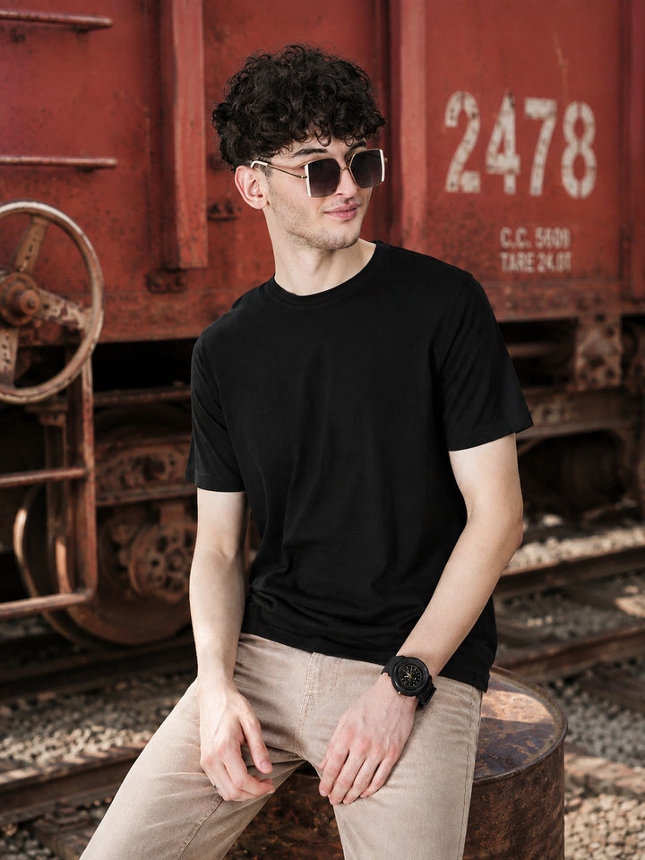 basic round neck half sleeve t-shirt for men #color_black