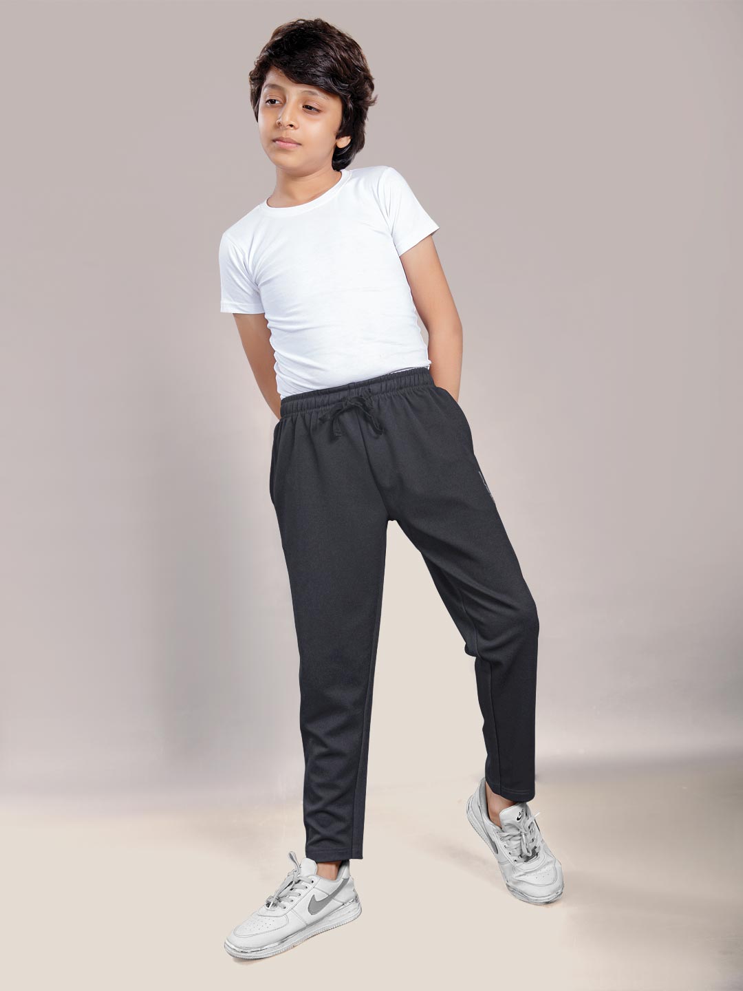 plain full pant for boys color dark grey