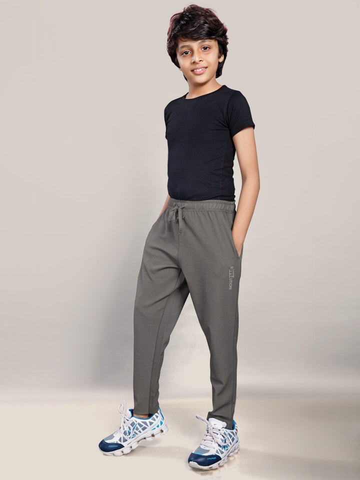 plain full pant for boys color bronco